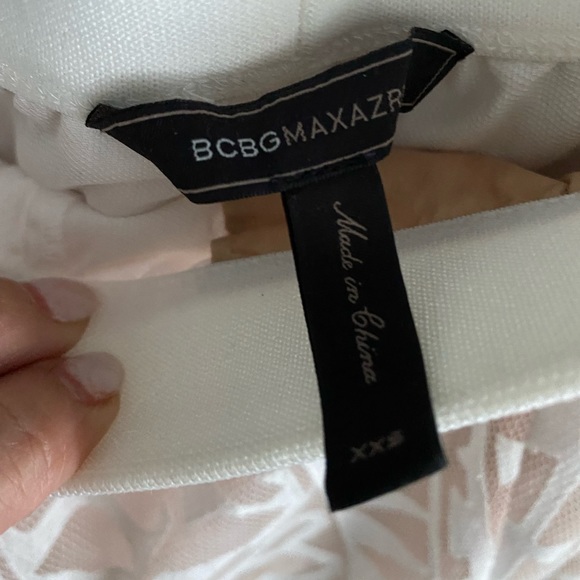 Bcbg high low skirt with shorts white and black available - Picture 8 of 17